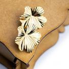 Brinco De Flor Orgânico Plissado Banhado a Ouro 18 K