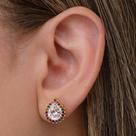 Brinco de gota com moldura cravejada com micro zircônias coloridas folheado em ouro 18k