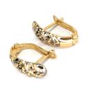 Brinco de ouro 18 k Trabalhado .