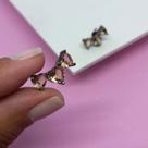 Brinco ear cuff 3 corações de pedras