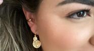Brinco Ear Hook Tubo P Folheado em Ouro 18k Brinco Ear Hook Tubo P Folheado em Ouro 18k