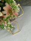 Brinco feminino argola retângulo ouro 18k Brinco feminino argola retângulo ouro 18k