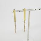 Brinco fixo com tubo quadrado de 2,5cm e filete de zirconia 2mm cristal BANHADO