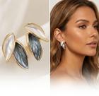 Brinco Folha Esmaltada Dual Tone Banhado Ouro Pino Prata s925