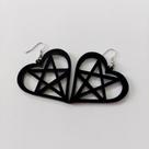 Brinco Heartagram Preto Feito Em Resina