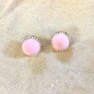 Brinco Meia Bola Esmaltada com Strass White Opal Cor:Rosa bebê