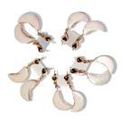 Brinco Meia Lua Pedra Feldspato Branco com Acabamento Folha Dourado - Elegância Natural