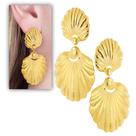 Brinco PRI Style Folheado A Ouro 18K Antialérgico Com Adornos De Chapa Em Forma De Concha