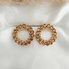 Brinco redondo vasado com strass