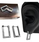 Brinco Unissex Retangular Aço Inox Original Furo Prateado Brinco Unissex Retangular Aço Inox Original Furo Prateado