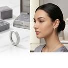 Brincos Argola Minimalista MicroCravejada Zirconia Banho Prata 925 Delicada Luxo Casual Brincos Argola Minimalista MicroCravejada Zirconia Banho Prata 925 Delicada Luxo Casual