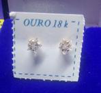 Brincos Estrelinha Pedra Zircônia Ouro 18 Kilates 4 mm Modelo Cacho de Uva Brincos Estrelinha Pedra Zircônia Ouro 18 Kilates 4 mm Modelo Cacho de Uva