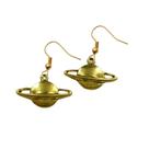 Brincos Saturno Dourado O Poder dos Astros em um Design Sofisticado