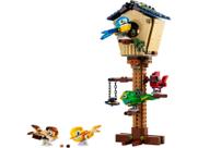 Brinquedo de construção LEGO Creator 3 em 1 Birdhouse 31143 com 476 peças