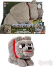 Brinquedo de pelúcia Mattel Minecraft Dennis The Wolf com som de alimentação