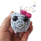 Brinquedo de pelúcia Sad Hamster com som e chaveiro feitos à mão em malha Brinquedo de pelúcia Sad Hamster com som e chaveiro feitos à mão em malha