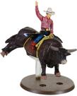 Brinquedo de rodeio colecionável Big Country Toys Lane Frost e Red Rock