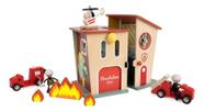 Brinquedo Didático Quartel Copo Bombeiros Classic World 3+