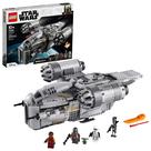 Brinquedo LEGO Star Wars The Razor Crest 75292 Mandalorian com a criança
