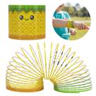 Brinquedo Mola Maluca Clássica Infantil Divertida Formas Amarelo Abacaxi - Castela Brinquedo Mola Maluca Clássica Infantil Divertida Formas Amarelo Abacaxi - Castela