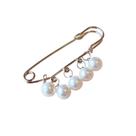 Broche Alfinete com Pérolas Penduradas -