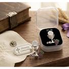 Broche Botton de Metal Eucaristia Santa Ceia JHS + Caixinha Broche Botton de Metal Eucaristia Santa Ceia JHS + Caixinha