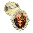 Broche Dourado Sagrada Familia Terno Noivo lapela Qualidade Resinado Alto Padrão Casamentos Broche Dourado Sagrada Familia Terno Noivo lapela Qualidade Resinado Alto Padrão Casamentos