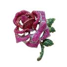 Broche Rosa Grande com Strass Coloridos Base Prata -
