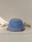 Bucket chapéu em crochê azul e Bege