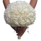 Buquê de casamento de noiva com rosas de cetim vermelhas com cristal e pérola