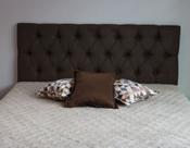 Cabeceira Estofada Casal Capitonê 140x60cm Cor Marrom Escuro - Estrutura em MDF