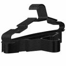 Cabide Adulto PP Preto com Cava Leve 12 e Pague 10 Injetcom Cabide Adulto PP Preto com Cava Leve 12 e Pague 10 Injetcom