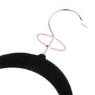 Cabide de Veludo Adulto com Gravateiro 42cm Preto - 40 pecas Cabide de Veludo Adulto com Gravateiro 42cm Preto - 40 pecas