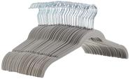 Cabides para roupas Amazon Basics Slim Velvet, antiderrapantes, cinza, pacote com 50