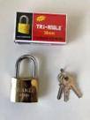 Cadeado 38mm com 3 Chaves Tri-angle Dourado