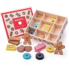 Caixa de biscoitos de madeira Pretend Play Food Bigjigs Toys com 16 bisc