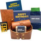Caixa de presente Boxzie Happy Birthday para homens com acessórios de couro