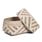 Caixa em fibra de bambu com micangas bege e branco p Caixa em fibra de bambu com micangas bege e branco p