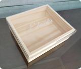 Caixa em Madeira Pinus e Acrílico para Álbum 15x15cm - Medidas Internas 17x17x4cm