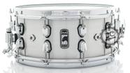 Caixa Mapex Black Panther Atomizer 14x6,5 Alluminum Shell com aros Sonic Saver curvado e casco 2mm