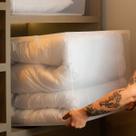 Caixa Multiuso Up 32L Transparente Lisa Com Tampa Para Organizar Roupas, Acessórios e Utilidades