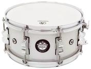 Caixa Nagano Stage Series Quick Silver Sparkle SVS 12x6 com 8 afinações e 4 respiros de ar