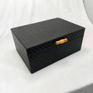 Caixa Preto Texturizado Maior Puxador Dourado Luxo
