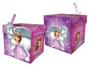 Caixa Surpresa Cubo Lembrancinha Guloseimas Festa Princesa Sofia The First 08 Uni Regina Festas - Inspire sua Festa Loja Caixa Surpresa Cubo Lembrancinha Guloseimas Festa Princesa Sofia The First 08 Uni Regina Festas - Inspire sua Festa Loja