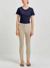 Calça Alfaiataria Hering K0VU Feminina Básica Bolsos Viscose T. 36/48 Calça Alfaiataria Hering K0VU Feminina Básica Bolsos Viscose T. 36/48