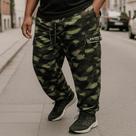 Calça Cargo Bolso Lateral e nas Pernas Tactel Camuflada Plus Size Extra Grande Secagem Rápida