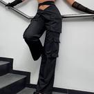 Calça Cargo com Bolsos e Fita na Cintura
