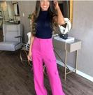 Calça crep feminina, com bolso lateral