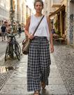 Calça Feminina Flare Estampa Xadrez Com Bolsos Laterais e Perna Larga - P