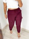 Calça Feminina Plus Size Bengaline Cargo com Bolso Lateral Moda Plus Size